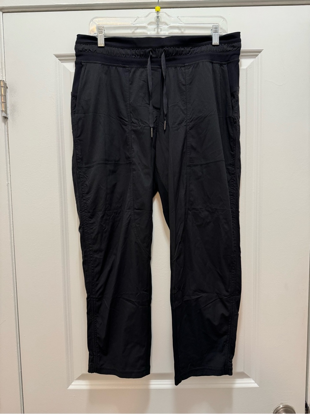 Lululemon Solid Black Dance Studio Mid-Rise Crop 25 Drawstring Pants
